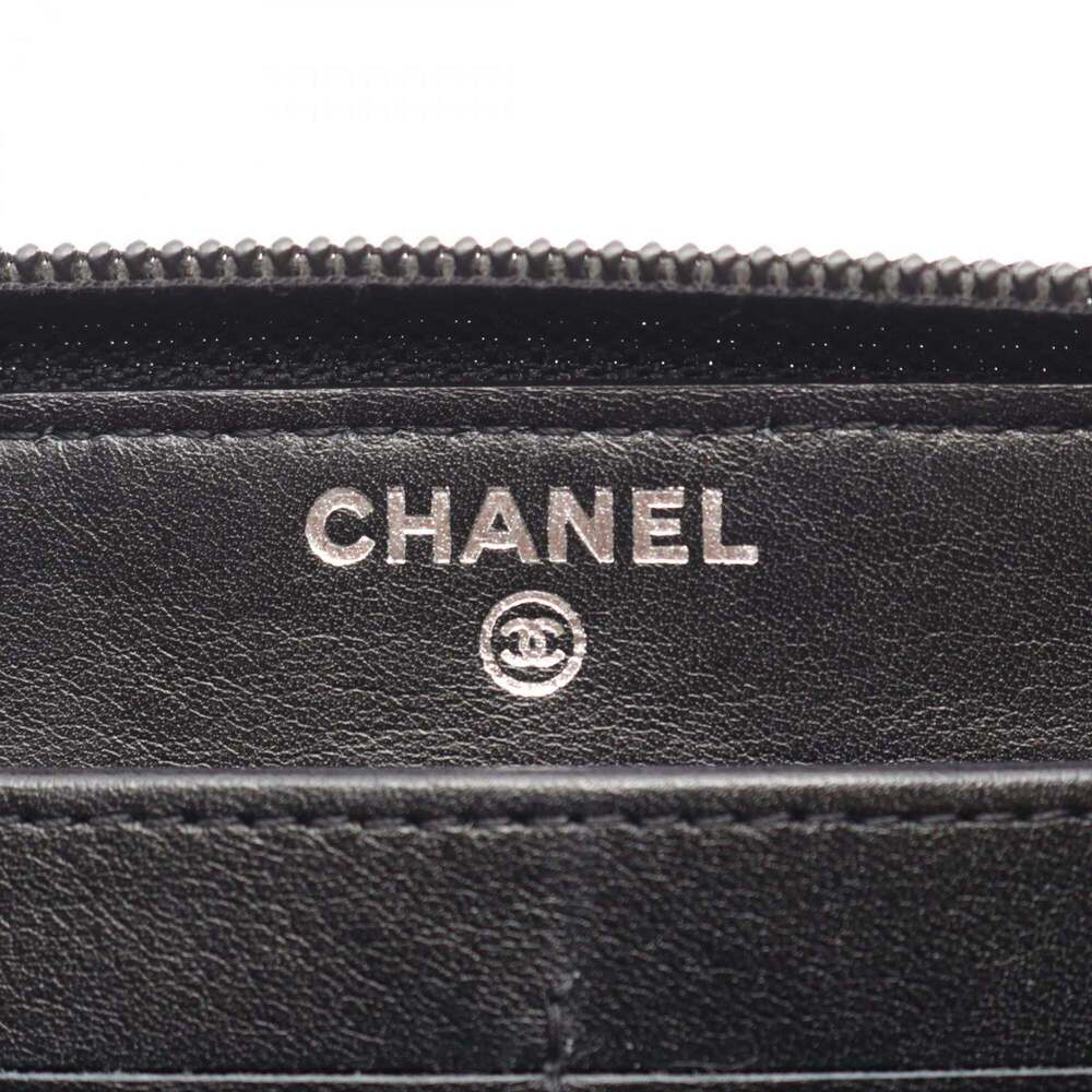 CHANEL Black Leather Logo Wallet - Picture 4 of 9